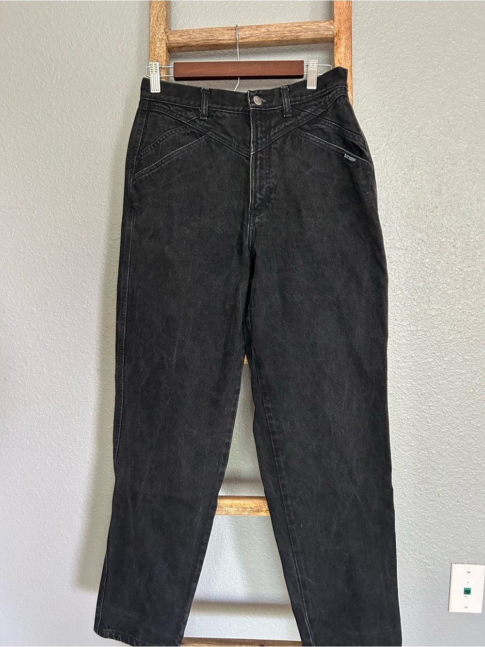 Vintage Rocky Mountain Straight-Leg Women’s Black Jeans - Picture 2 of 6